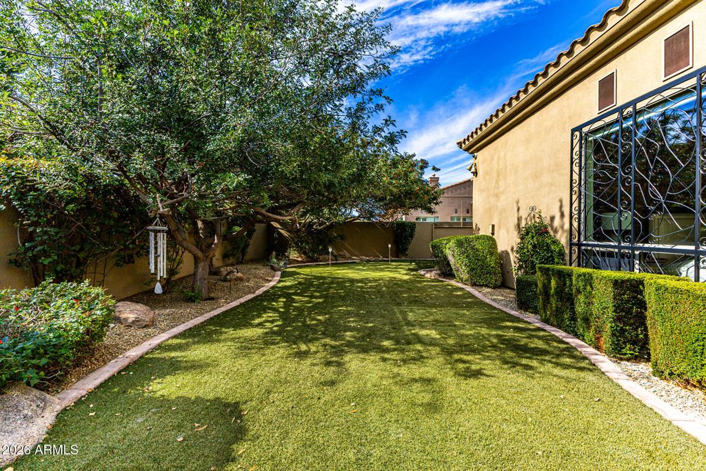 Image 70 of property listing at 10919 E ONYX Court, Scottsdale, AZ 85259