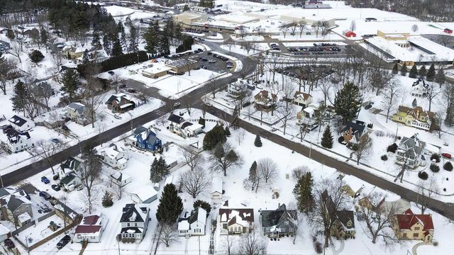 304 Randolph Street, Edgerton, WI 53534