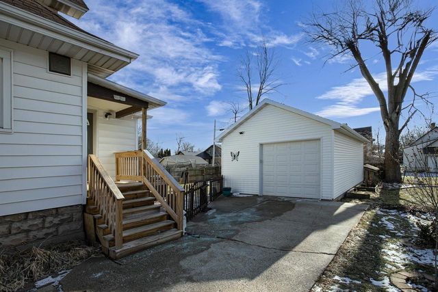 721 2ND STREET, Menasha, WI 54952