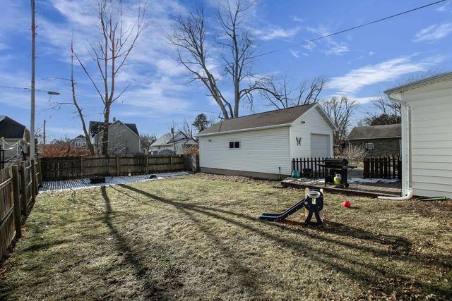 721 2ND STREET, Menasha, WI 54952