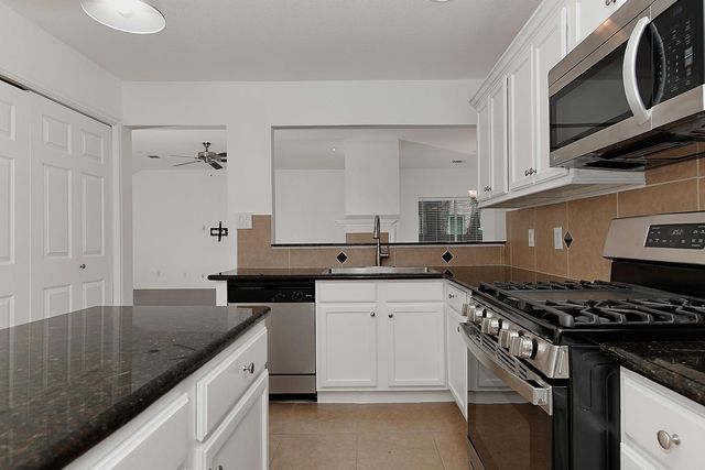 67 W Trillium Circle, The Woodlands, TX 77381