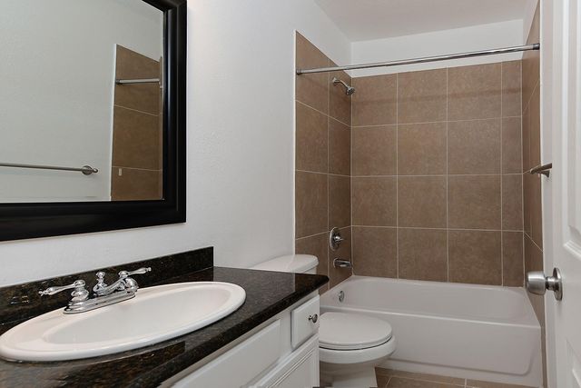 67 W Trillium Circle, The Woodlands, TX 77381