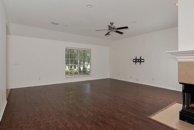 67 W Trillium Circle, The Woodlands, TX 77381