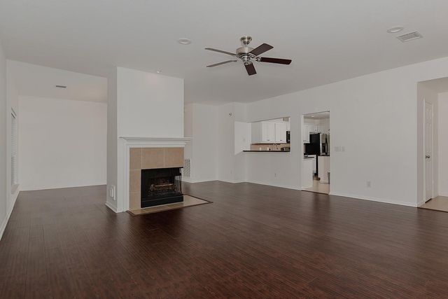 67 W Trillium Circle, The Woodlands, TX 77381