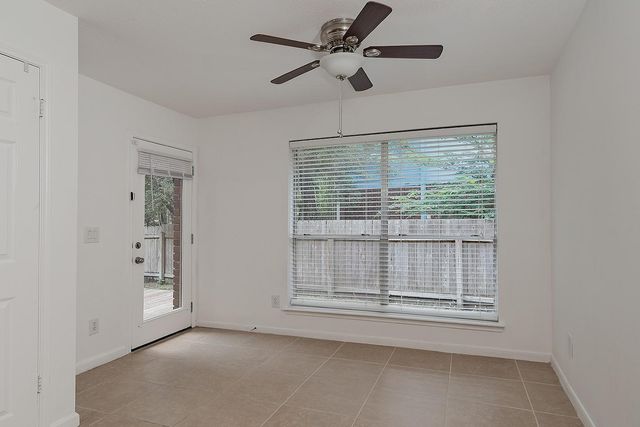 67 W Trillium Circle, The Woodlands, TX 77381