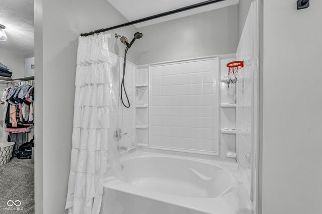670 Albermarle Drive, Pittsboro, IN 46167