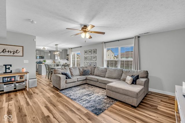 670 Albermarle Drive, Pittsboro, IN 46167