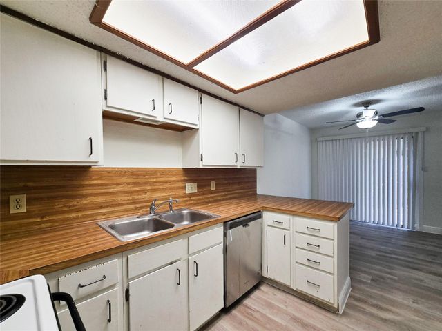 8418 Fathom CIR 103, Austin, TX 78750