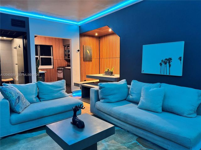 736 13th Street 207, Miami Beach, FL 33139