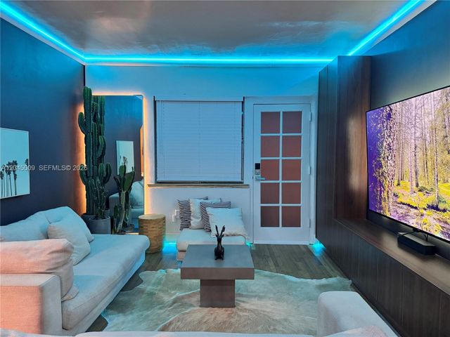 736 13th Street 207, Miami Beach, FL 33139