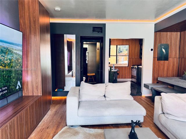 736 13th Street 207, Miami Beach, FL 33139
