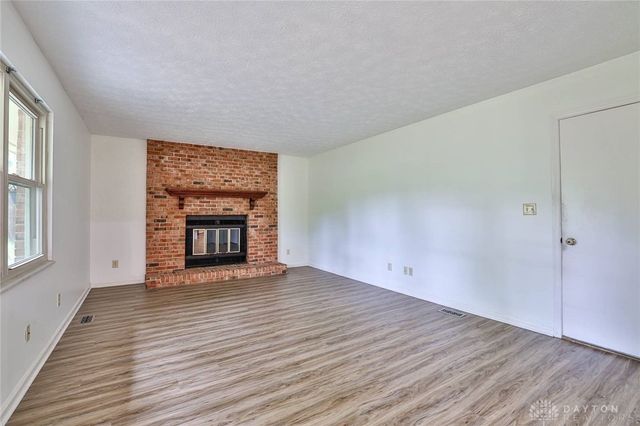 120 Clearview Drive, Springboro, OH 45066