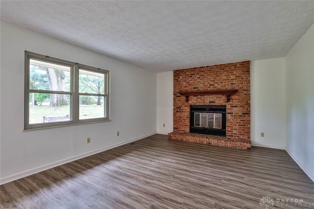 120 Clearview Drive, Springboro, OH 45066