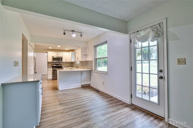 120 Clearview Drive, Springboro, OH 45066