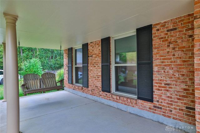 120 Clearview Drive, Springboro, OH 45066