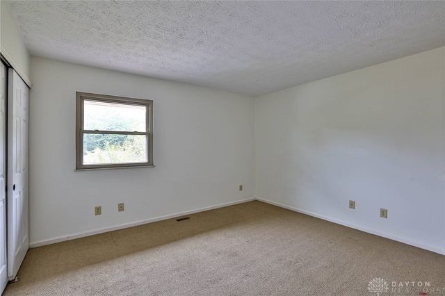 120 Clearview Drive, Springboro, OH 45066