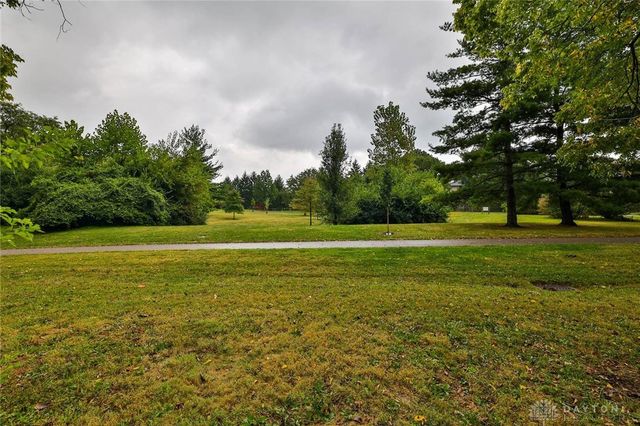 120 Clearview Drive, Springboro, OH 45066