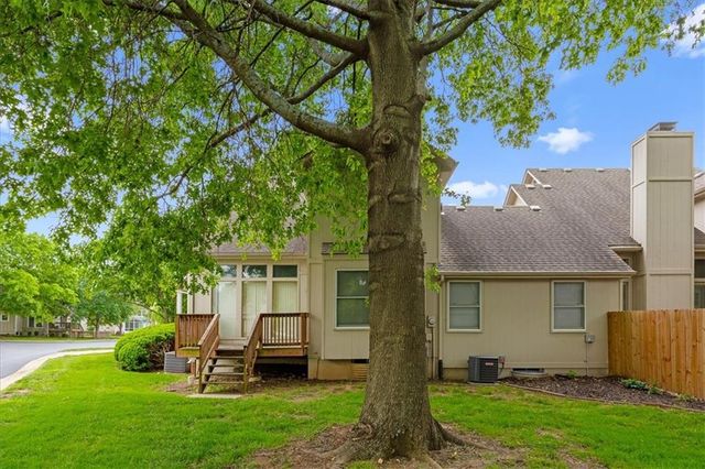 15456 Floyd Street, Overland Park, KS 66223