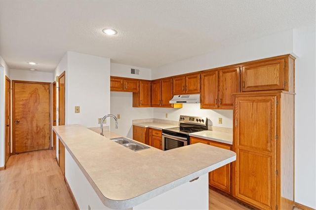 15456 Floyd Street, Overland Park, KS 66223