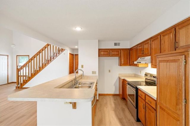 15456 Floyd Street, Overland Park, KS 66223
