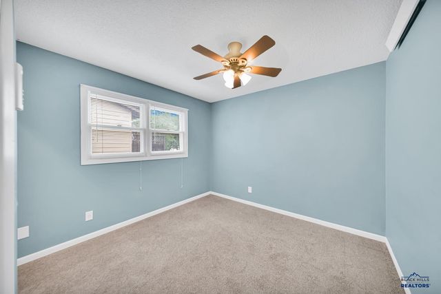 1648 MINUTEMAN DR, Rapid City, SD 57701