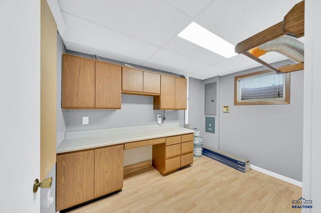 1648 MINUTEMAN DR, Rapid City, SD 57701