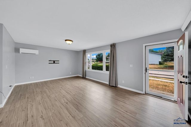 1648 MINUTEMAN DR, Rapid City, SD 57701