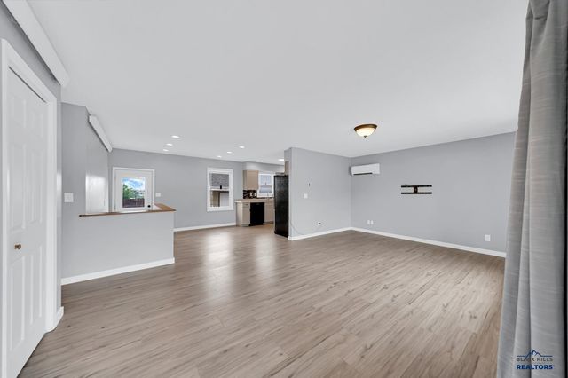 1648 MINUTEMAN DR, Rapid City, SD 57701