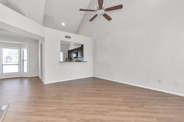 4144 Greystone Way 703, Sugar Land, TX 77479