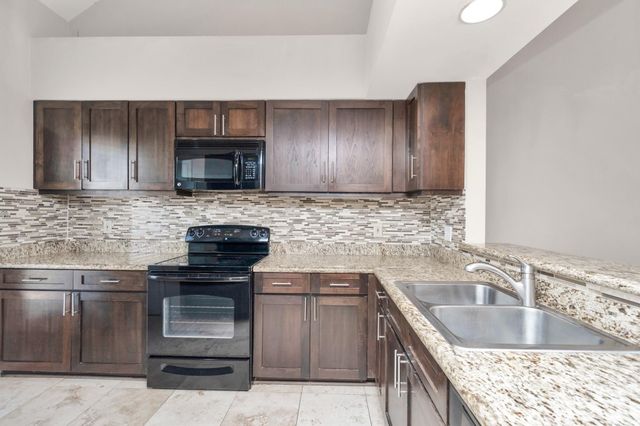 4144 Greystone Way 703, Sugar Land, TX 77479