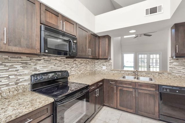 4144 Greystone Way 703, Sugar Land, TX 77479