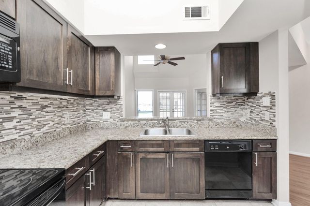 4144 Greystone Way 703, Sugar Land, TX 77479