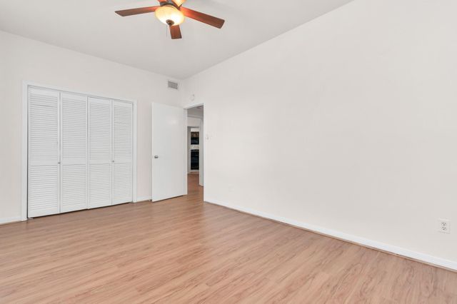 4144 Greystone Way 703, Sugar Land, TX 77479