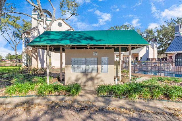 4144 Greystone Way 703, Sugar Land, TX 77479