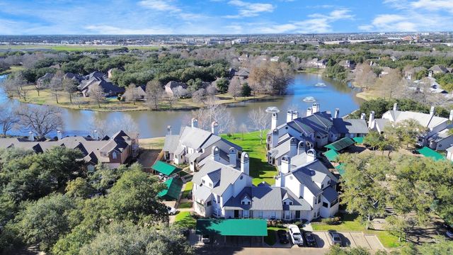 4144 Greystone Way 703, Sugar Land, TX 77479