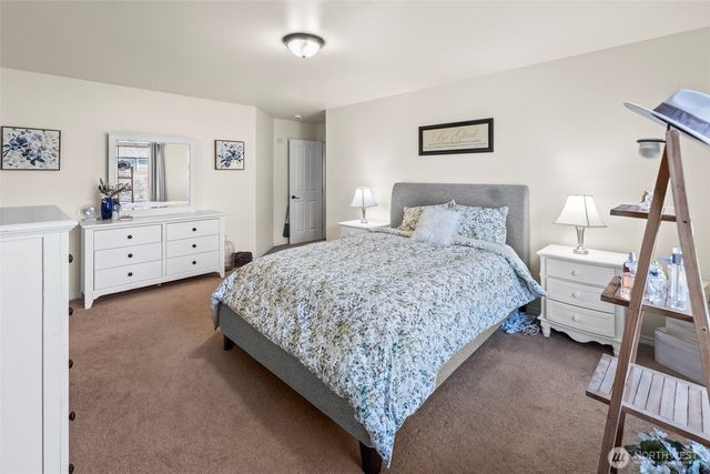 810 Cody Street SE, Rainier, WA 98576