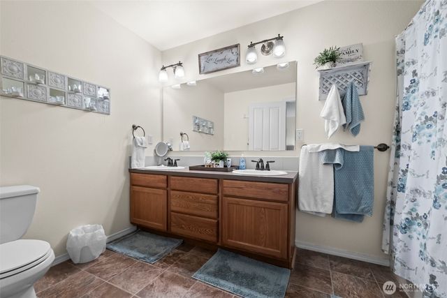 810 Cody Street SE, Rainier, WA 98576