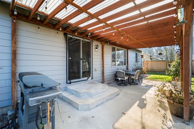 810 Cody Street SE, Rainier, WA 98576