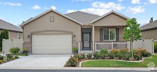 11177 S VILLAGE GROVE LN, South Jordan, UT 84095