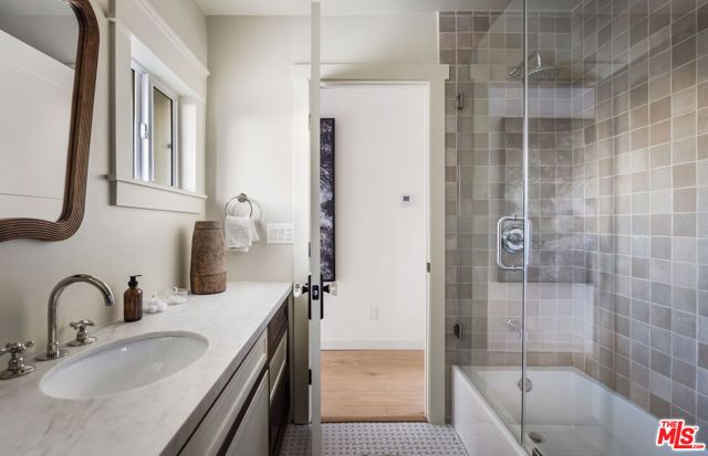 1411 Armadale Avenue, Los Angeles, CA 90042