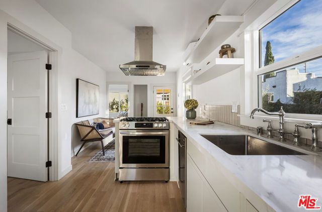 1411 Armadale Avenue, Los Angeles, CA 90042