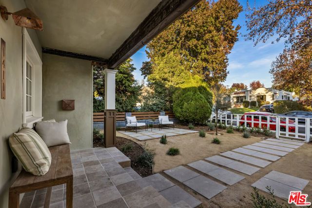 1411 Armadale Avenue, Los Angeles, CA 90042