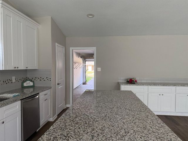 15815 Whipple Tree Drive, Houston, TX 77070