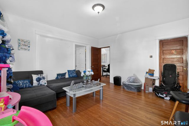 361 Ridgefield Avenue 1, Bridgeport, CT 06610