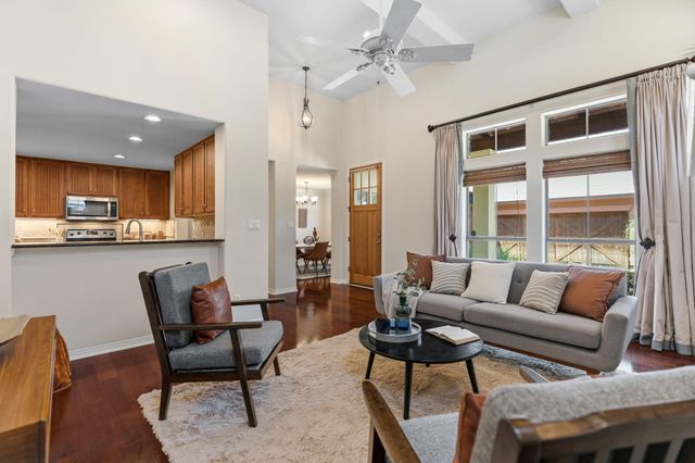 8917 Old Lampasas TRL 8, Austin, TX 78750
