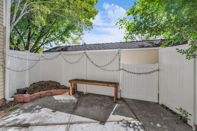 5304 S BEN DAVIS PARK, Murray, UT 84123