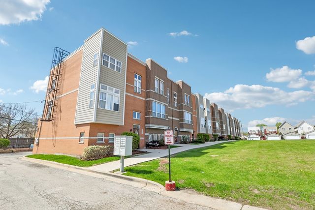 5241 W Galewood Avenue, Chicago, IL 60639
