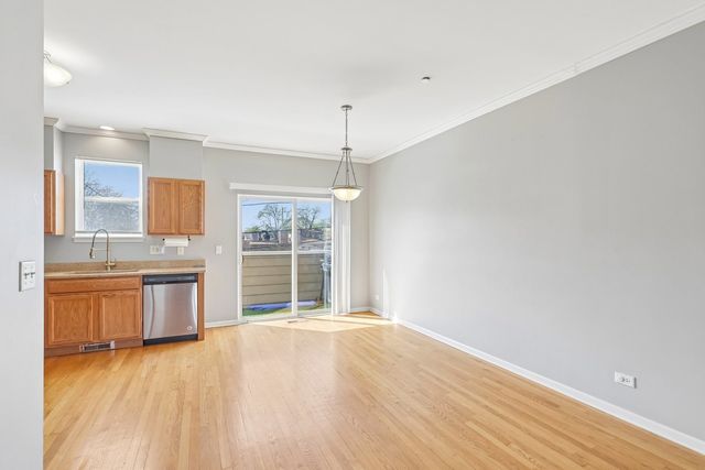 5241 W Galewood Avenue, Chicago, IL 60639