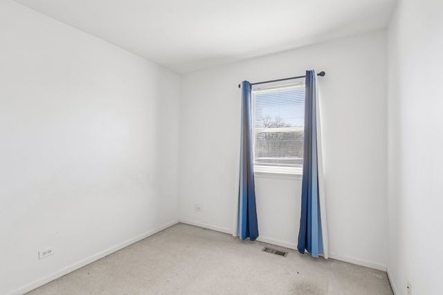 5241 W Galewood Avenue, Chicago, IL 60639