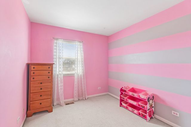 5241 W Galewood Avenue, Chicago, IL 60639